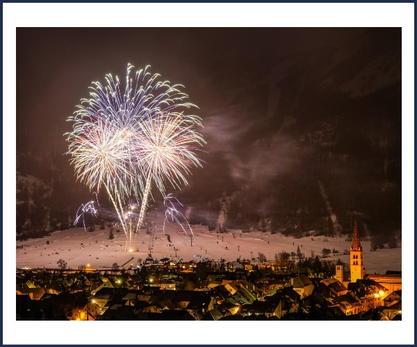 Le Monêtier les Bains. Féérie du nouvel an et feu d'Artifice