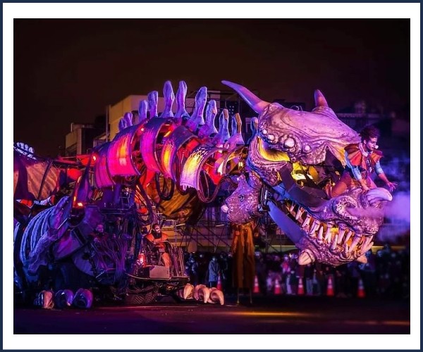 Briançon. Grande Parade, Dragon, le monde Oublié