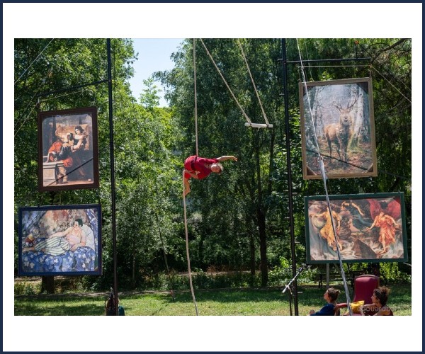 Saint Chaffrey. Spectacle circassien Les oubliées