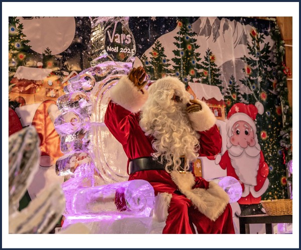 Vars. Photos avec le Père Noël et stand de maquillage