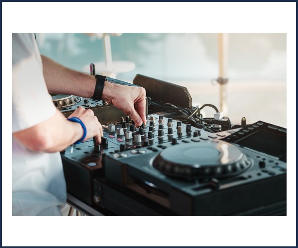 Vars. DJ Set d'Après ski du Nouvel An