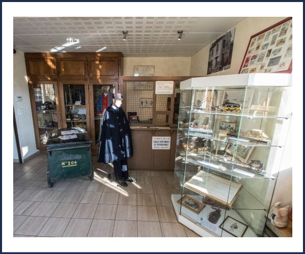 Garde Colombe. Journées Européennes du Patrimoine 2024 Visite de la Poste Musée