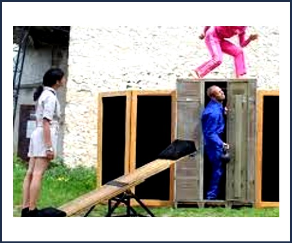Réallon. Spectacle Trio les Triphasés Kostüm