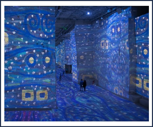 Laragne Montéglin. Sortie de l'UTL Les carrières de lumières