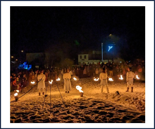Ancelle. Bon bou d'an e a l'an che ven !