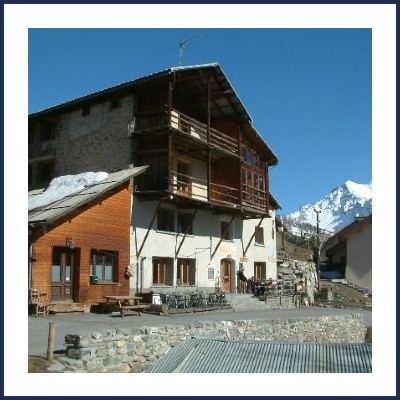 Gîte Auberge Costebelle