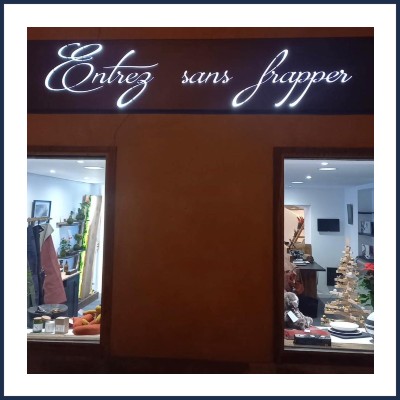 Entrez Sans Frapper Décoration